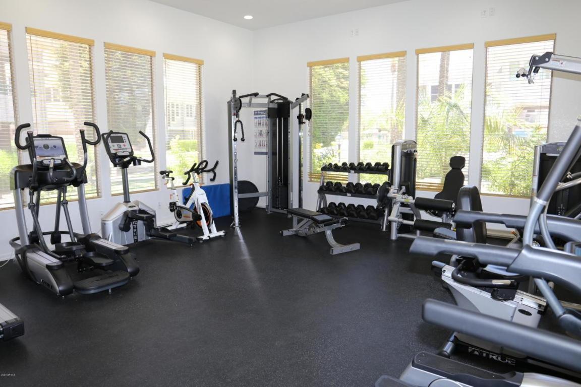*New* Lux Scottsdale Home With Pool, Hot Tub, And Gym Exterior photo